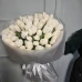 Букет белых тюльпанов XXL (61 шт) в упаковке