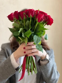 21 роза Кения 40 см