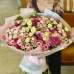Букет из 51 ветки кустовой розы